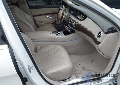 2015 Mercedes-Benz S 550 4Matic z USA, uszkodzony, nr VIN WDDUG8FB4FA168771